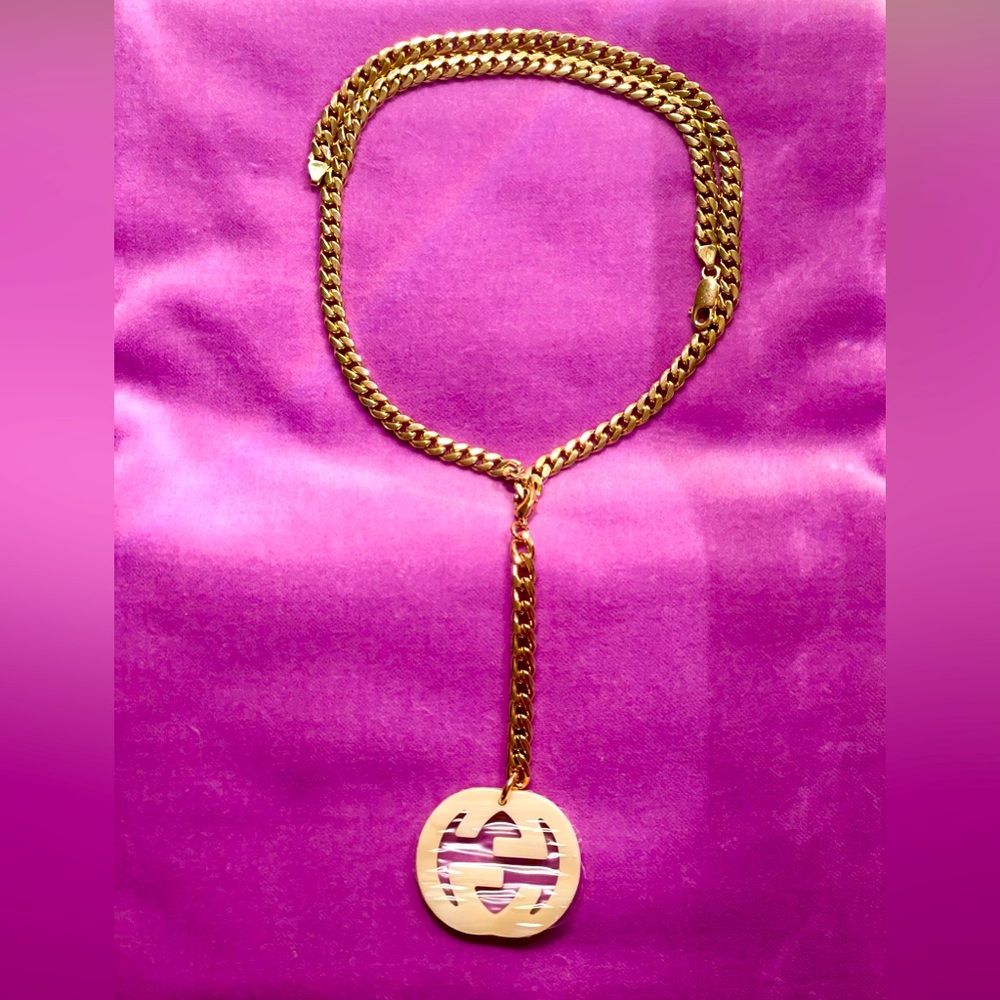 GUCCI NWT ACCESSORY INTERLOCKING GG WITH GOLD CHAIN & CLASP🌟🌟🌟//